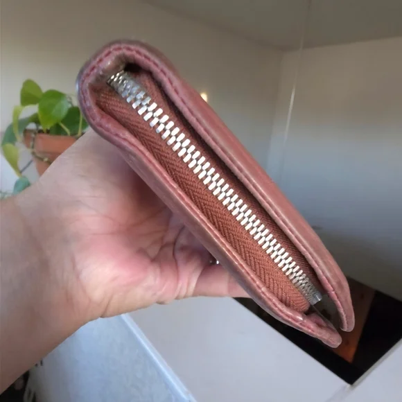 HOBO Remi The Original Leather Accordion Zip Around Wallet - Picture 10 of 14